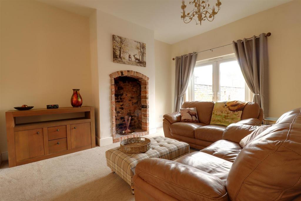 Ruskin Road, Crewe 3 bed terraced house for sale £160,000