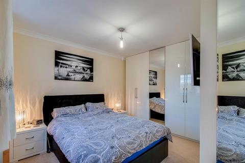 3 bedroom townhouse for sale, Waterford Place, Normanton WF6