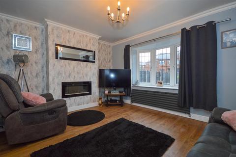 2 bedroom semi-detached house for sale - Woodhouse Crescent, Normanton WF6