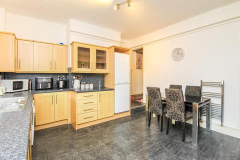 3 bedroom terraced house for sale, Churchfield Lane, Castleford WF10