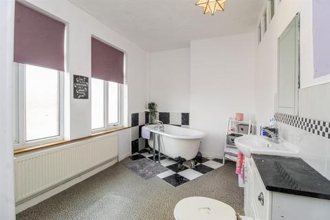 3 bedroom terraced house for sale, Churchfield Lane, Castleford WF10