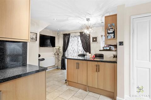 3 bedroom end of terrace house for sale, Anne Crescent, Evesham WR11