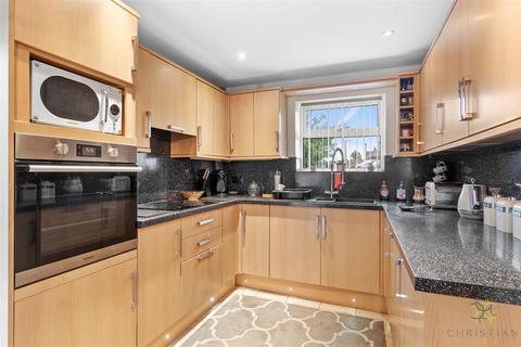 37 Anne Crescent, Evesham, WR11 1HZ