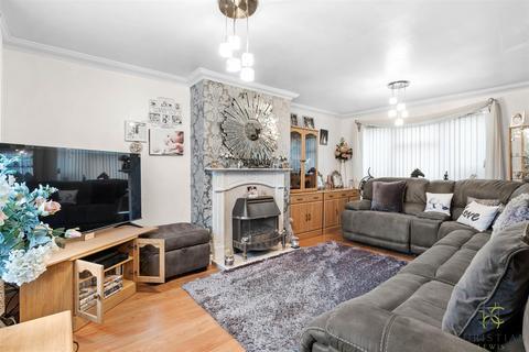 37 Anne Crescent, Evesham, WR11 1HZ