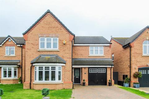 4 bedroom detached house for sale, Shortwall Court, Pontefract WF8