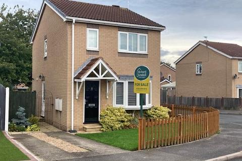 3 bedroom detached house for sale, Bransdale Avenue, Altofts WF6