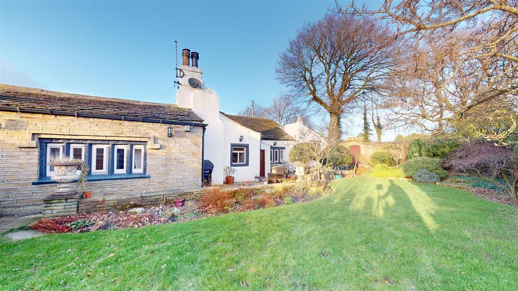 Coley Road, Coley, Halifax 4 bed detached bungalow for sale £550,000