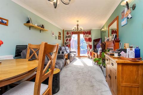 78 Lea Lane, Featherstone, Pontefract, WF7 5ED