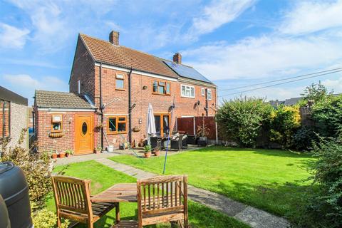 78 Lea Lane, Featherstone, Pontefract, WF7 5ED