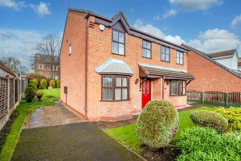 3 bedroom semi-detached house for sale, Shaw Close, Normanton WF6