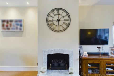19 Leveret Close, New Addington, Croydon, CR0 0ER