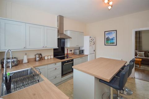 70 Wakefield Road, Ackworth, Pontefract, WF7 7AZ