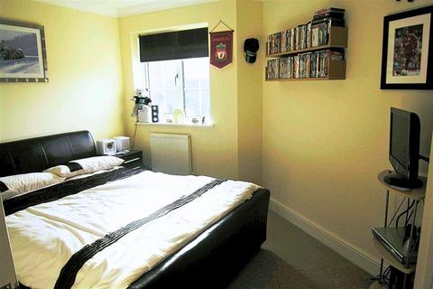2 bedroom maisonette for sale, Knaphill