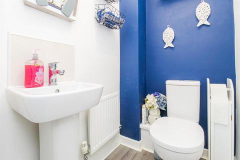 3 bedroom semi-detached house for sale, Sycamore Drive, Castleford WF10