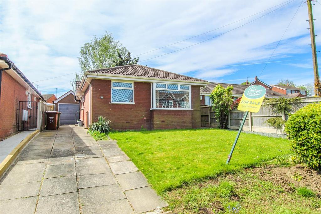 Rose Farm Approach, Altofts WF6 3 bed detached bungalow for sale £270,000