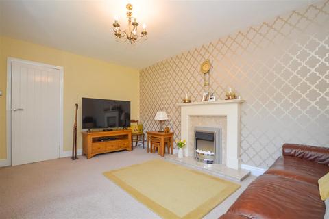 56 Mount Pleasant, Ackworth, Pontefract, WF7 7HU