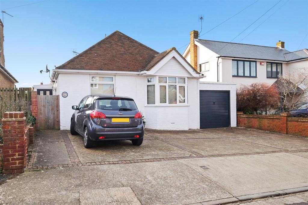 Seymour Avenue, WHITSTABLE 3 bed detached bungalow for sale £565,000