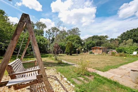 30 Longtye Drive, Chestfield, Whitstable, CT5 3NF