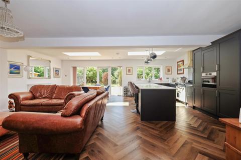 30 Longtye Drive, Chestfield, Whitstable, CT5 3NF