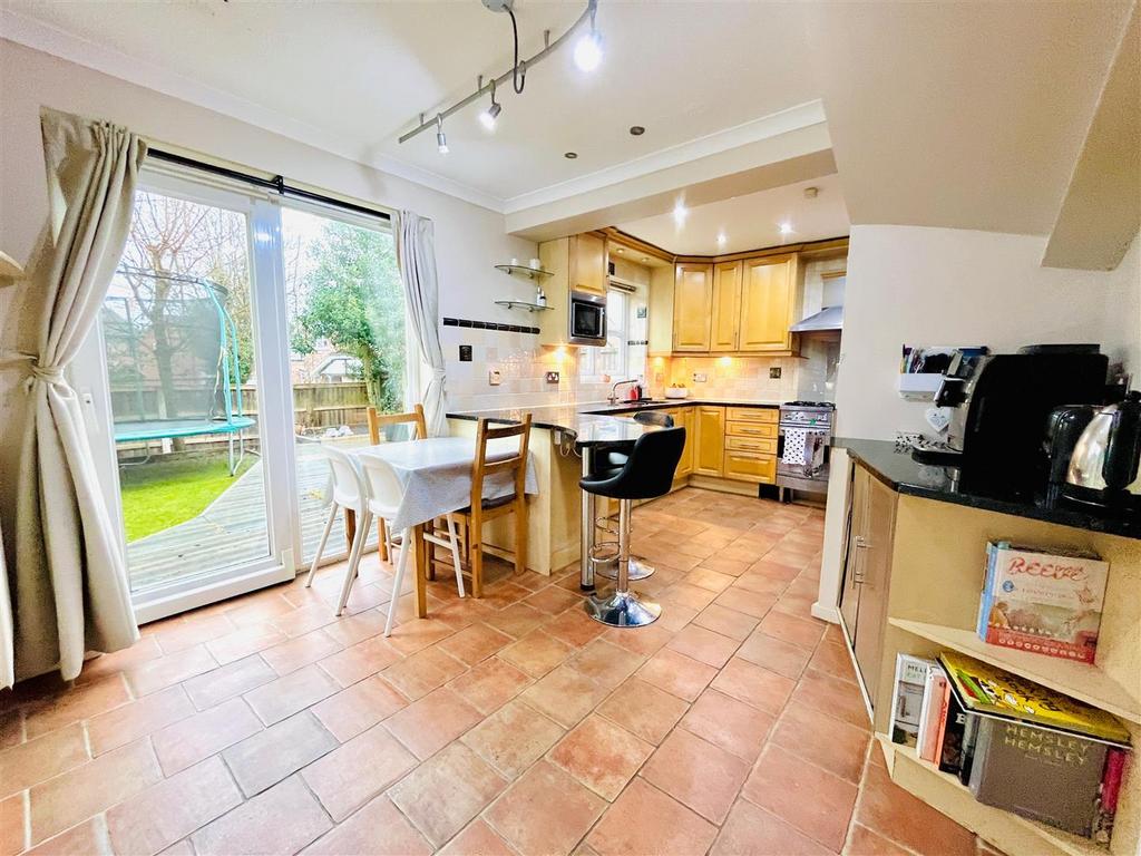 Breakfast Kitchen