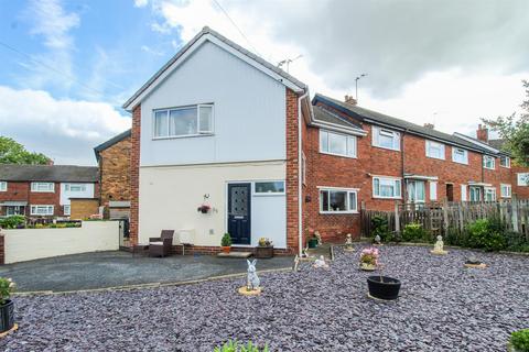 35 Huntwick Drive, Featherstone, Pontefract, WF7 5JN
