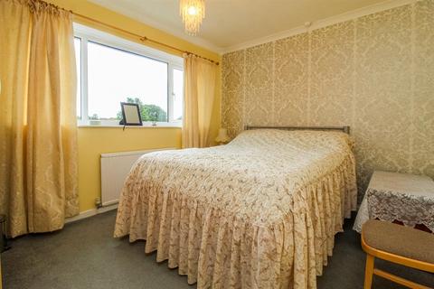 35 Huntwick Drive, Featherstone, Pontefract, WF7 5JN