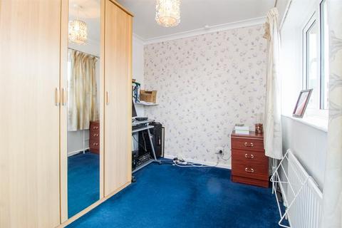 35 Huntwick Drive, Featherstone, Pontefract, WF7 5JN