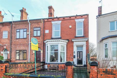 4 bedroom end of terrace house for sale, Beancroft Road, Castleford WF10