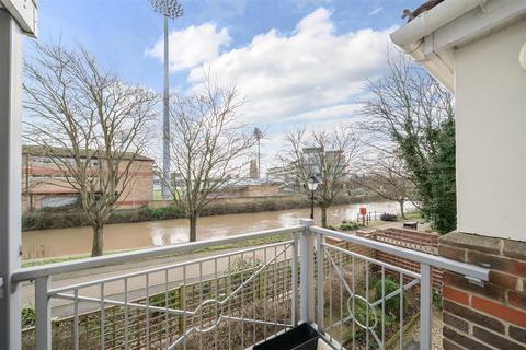 1 bedroom flat for sale, Dellers Wharf