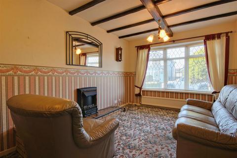 2 bedroom detached bungalow for sale, Laurel Close, Hull