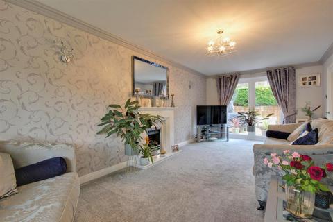 4 bedroom detached house for sale, Tall Trees, Hessle