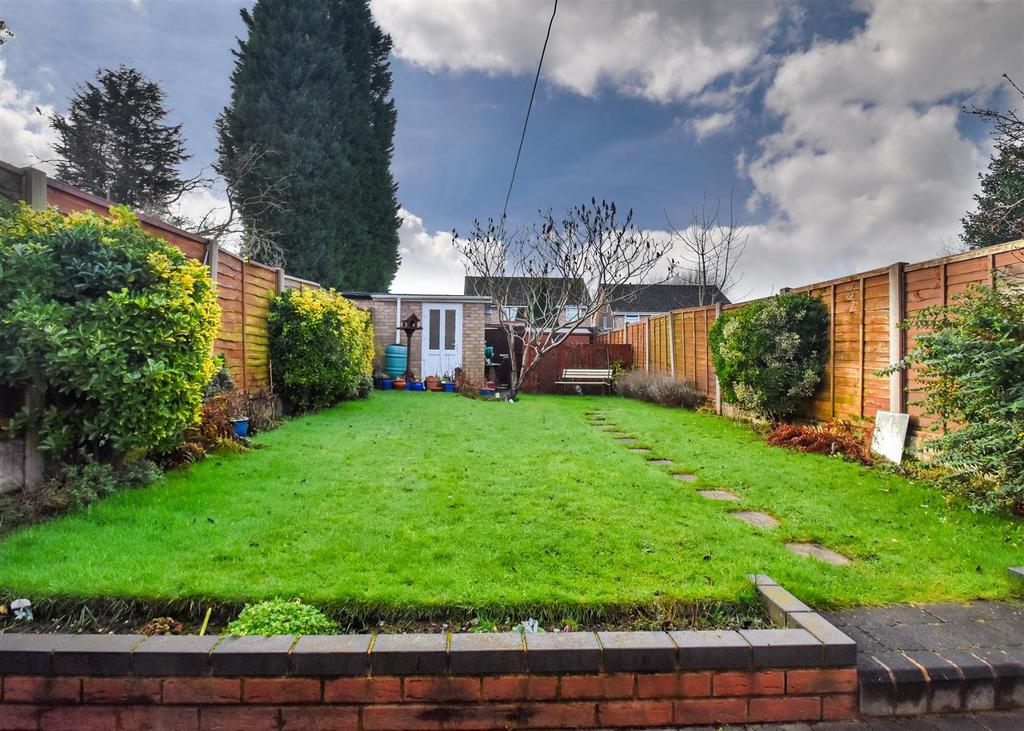 61 Avenue, Penn, Wolverhampton 3 bed semidetached house for