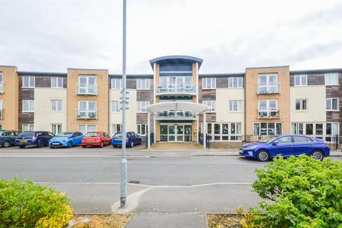 2 bedroom ground floor flat for sale, Whinn Dale, Cecily Close, Normanton WF6