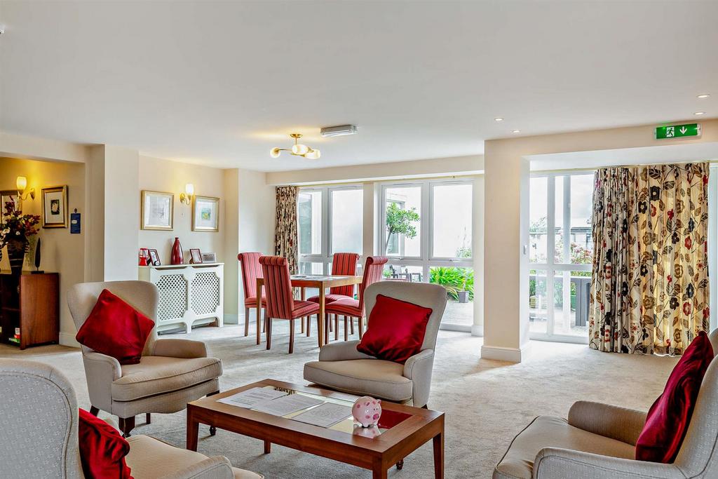 Homeowners Lounge