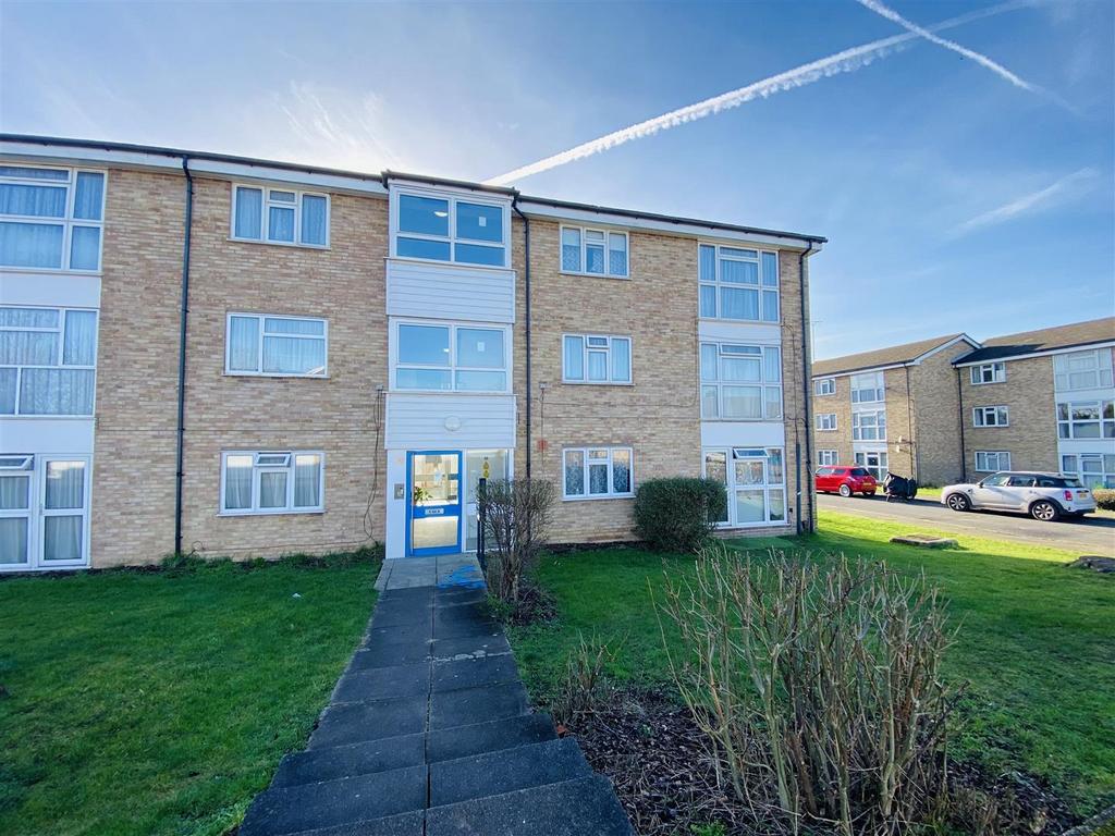 Apsley Close, Harrow HA2 2 bed flat for sale £335,000