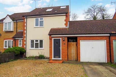 16 Cherry Tree Close, Mundford, Thetford, IP26 5JD