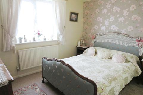 9 Adeane Meadow, Mundford, Thetford, IP26 5DU