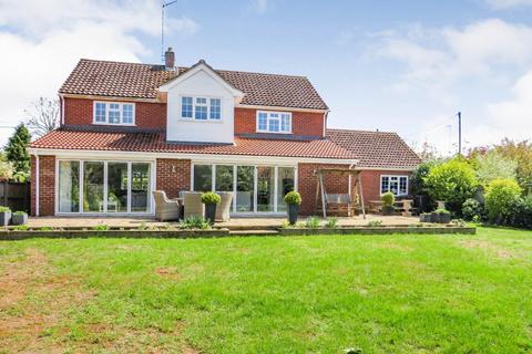 4 bedroom detached house for sale, Crown Road, Thetford IP26