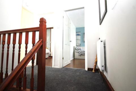21 Barons Close, Llantwit Major, CF61 1TD