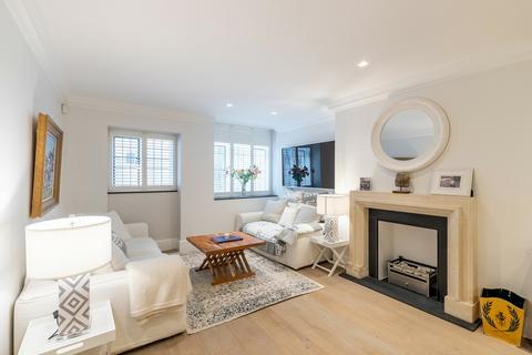 2 bedroom flat to rent, Cadogan Square, Knightsbridge, SW1X