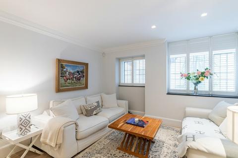 2 bedroom flat to rent, Cadogan Square, Knightsbridge, SW1X