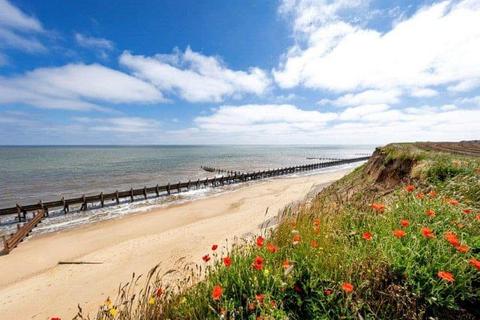 3 bedroom park home for sale, Broadland Sands, Coast Road, Corton, Lowestoft