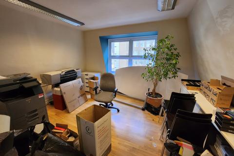 Office to rent, Wellesley Court Road, Croydon CR0