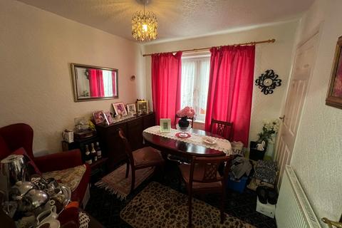 27 Gwaun Bedw, Porth, CF39 9HL