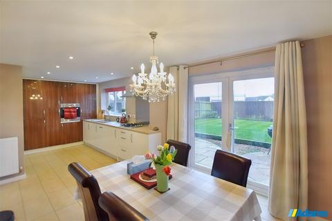 4 bedroom detached house for sale, Hanging Birches, Farnworth, Widnes