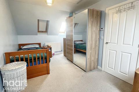 3 bedroom semi-detached house for sale - Allen Aldridge Grove, Colchester