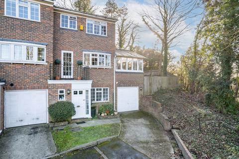 4 bedroom end of terrace house for sale, Hillview Close, Purley, CR8