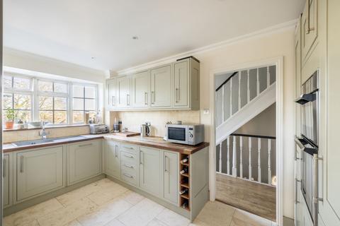 30 Hillview Close, Purley, CR8 1AU