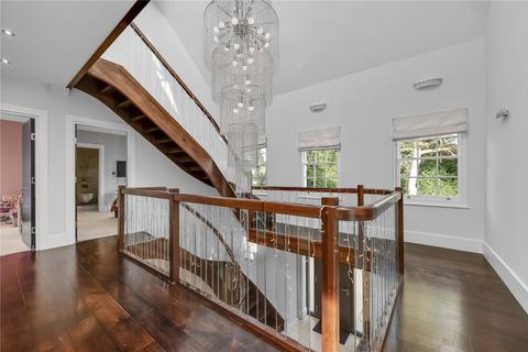 12 Orchard Way, Esher, KT10 9DY