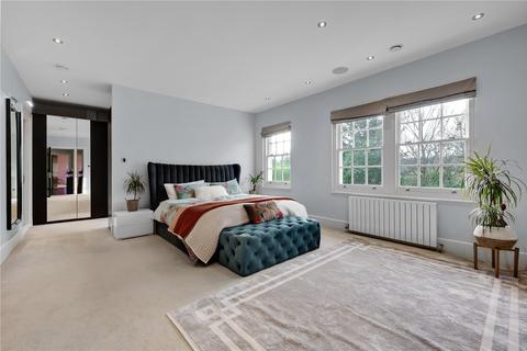 12 Orchard Way, Esher, KT10 9DY